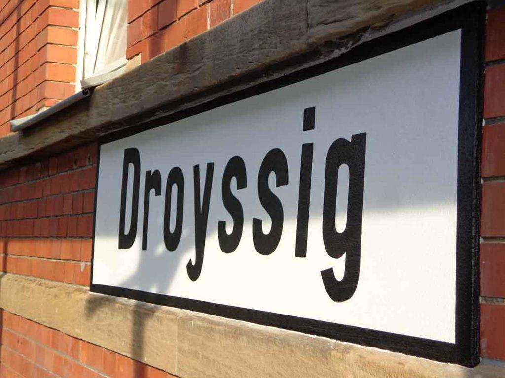 Bahnhof Droyssig - Uebernachten Im Denkmal Buitenkant foto